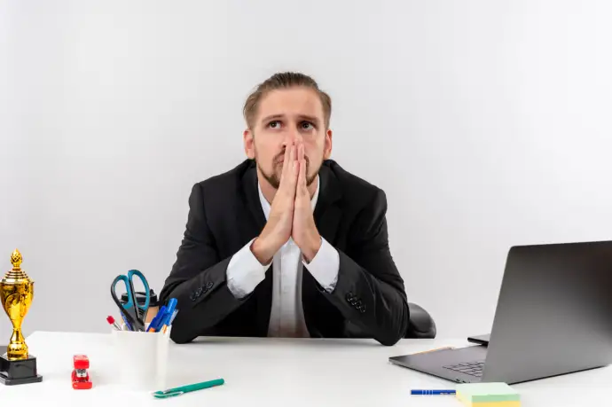 ​КТО ГЛАВНЫЙ ВРАГ ВАШЕЙ КАРЬЕРЫ?