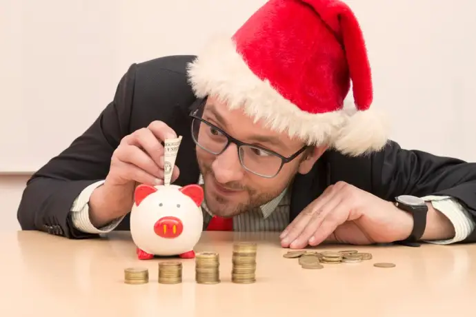 В России предлагают вернуть традицию выплаты 13-й зарплаты