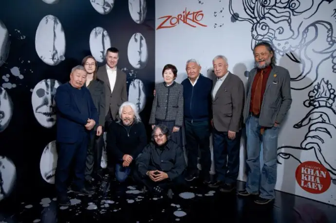 Творчество Зорикто Доржиева и Бальжинима Доржиева на выставках в Иркутске и Улан-Удэ