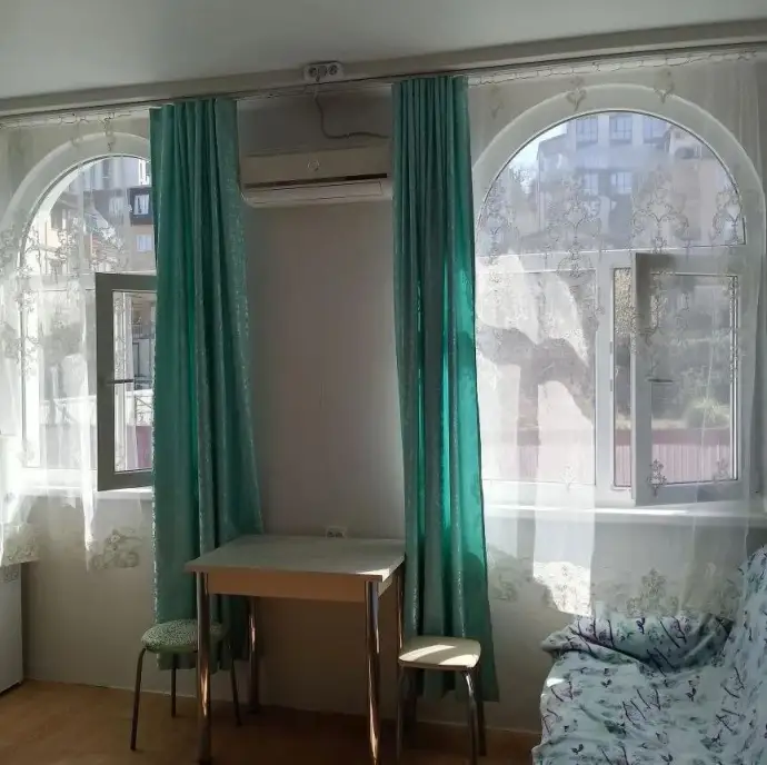 Продается студия 18 квм в 5-этажном доме на улице Пятигорская в Сочи